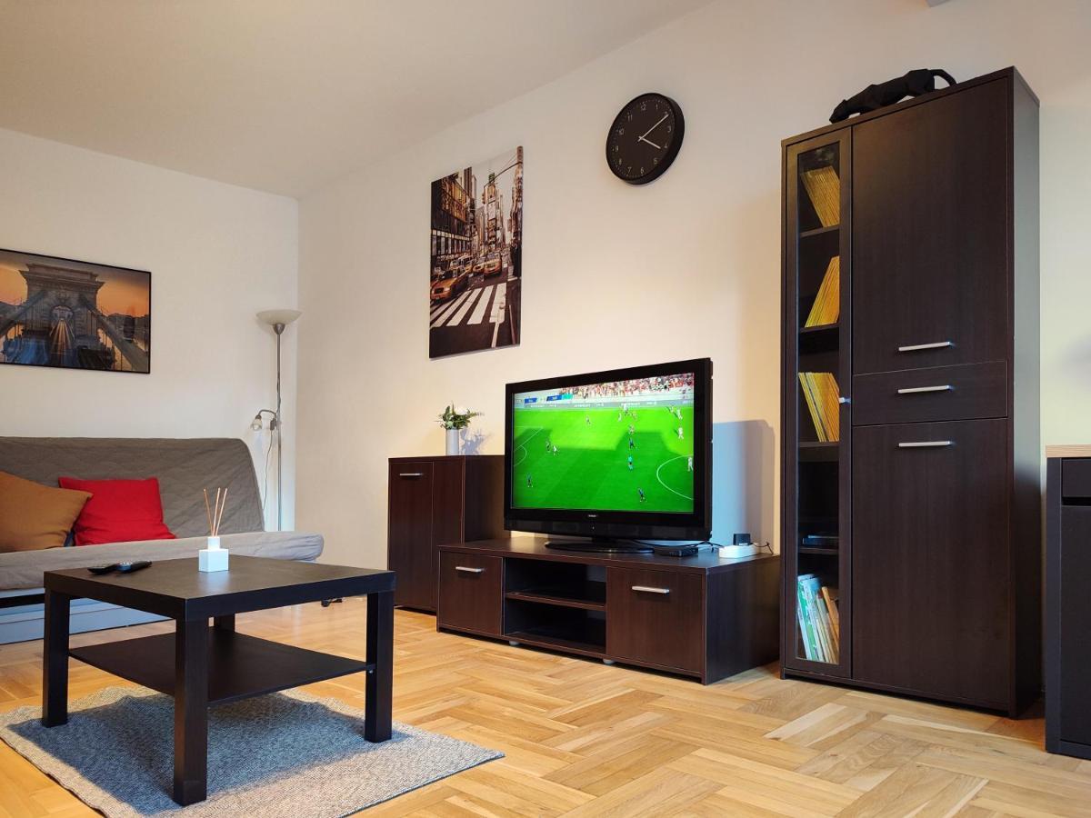 Castle Corner Apartment Boedapest Buitenkant foto